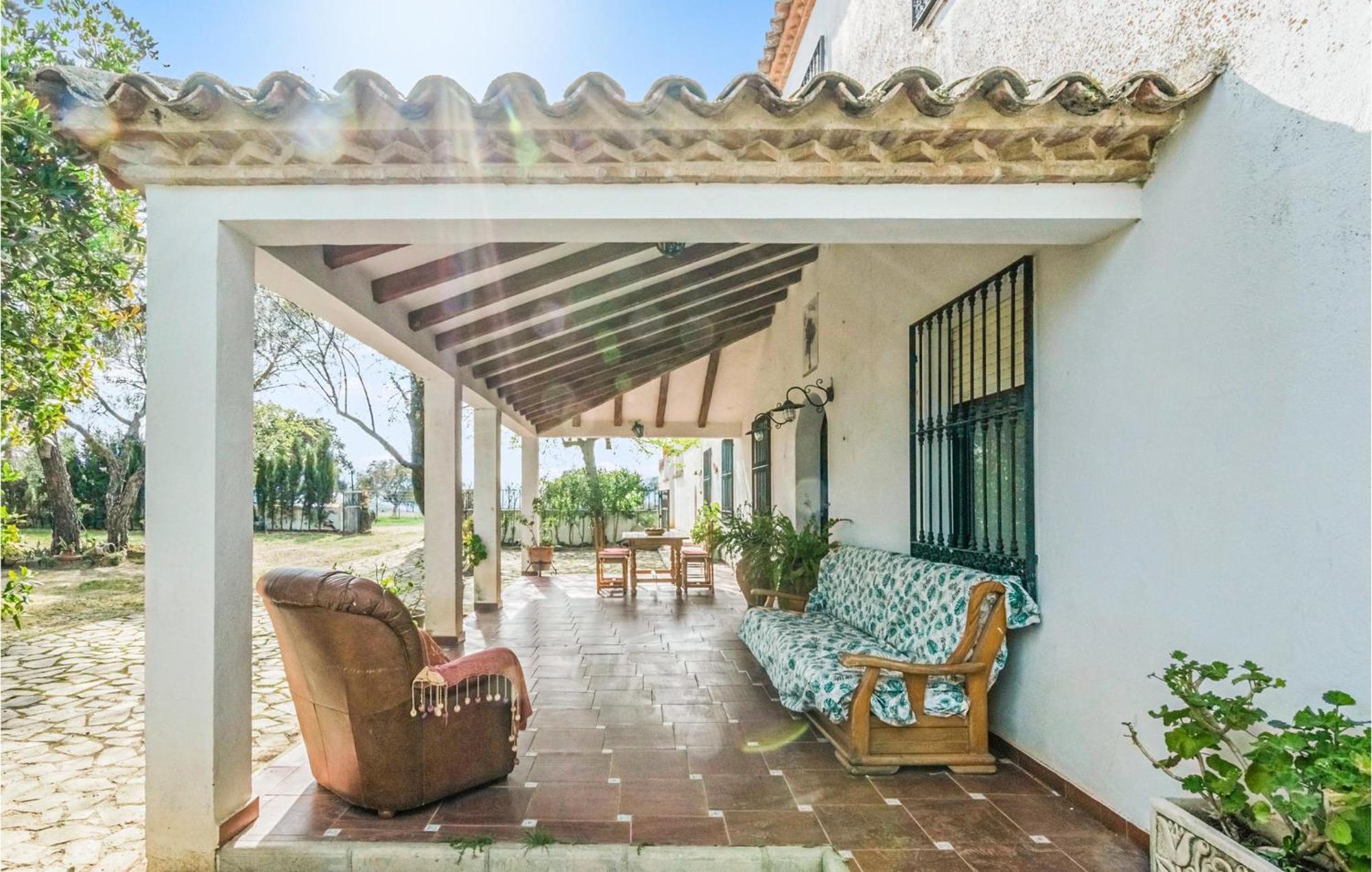 Gorgeous Home In Aldeaquemada With Swimming Pool Exterior foto
