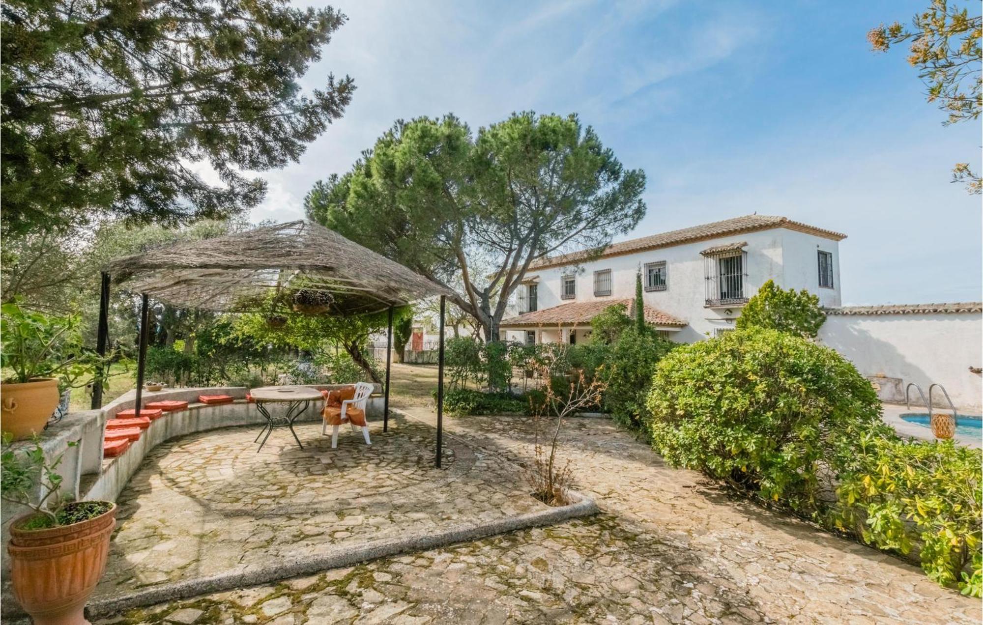 Gorgeous Home In Aldeaquemada With Swimming Pool Exterior foto