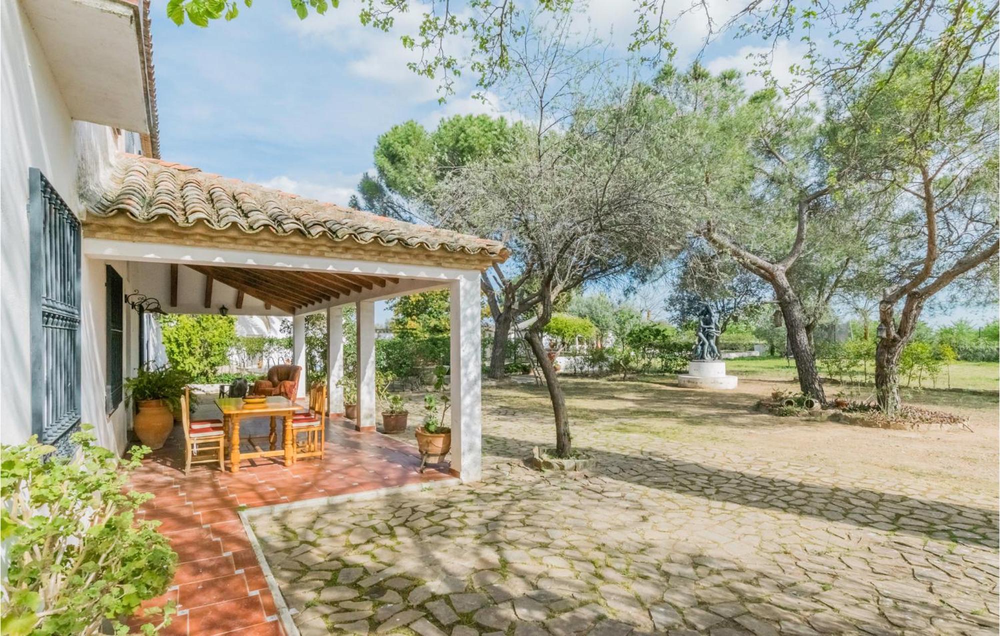 Gorgeous Home In Aldeaquemada With Swimming Pool Exterior foto